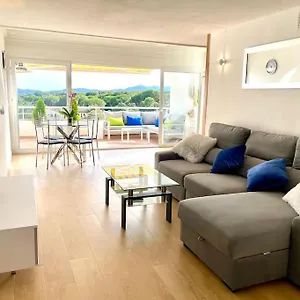 modern-penthouse-with-big-terrace.topcostabravahotels.com/